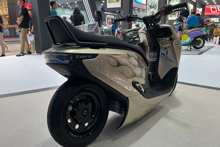 motor listrik, Honda Dream Ride Project, modifikasi, motor listrik honda, Honda CUV e:, Motor Listrik Honda CUV e: Berubah Jadi Low Rider Futuristik