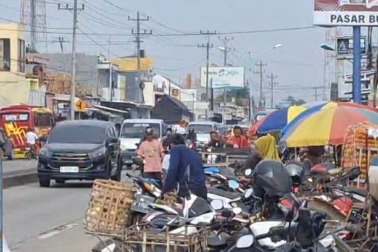 Jatim, Kemenhub dan Pemprov Jawa Timur Siapkan Skema Tanpa Macet untuk Lebaran 2026, 1. Penambahan armada kapal dan penguatan pelabuhan, 2. Antisipasi pasar tumpah dan titik wisata, 3. Pengaturan kendaraan angkutan barang, 4. Kebijakan WFA untuk mengurai kepadatan, 5. Rekayasa lalu lintas di tol