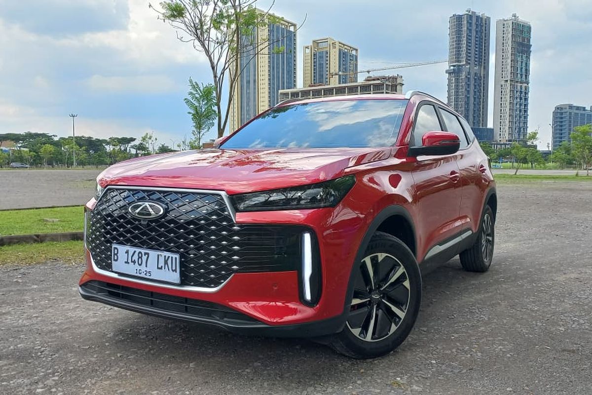 desain futuristik, SUV modern, Chery Tiggo Cross CSH, Kombinasi Gaya dan Fungsi, Chery Tiggo Cross CSH: SUV Modern yang Memikat, Lampu Futuristik, Proporsi Kokoh dan Dinamis, Desain Crossover, Buritan Sporty, Kesimpulan