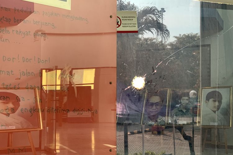 Museum Tragedi 12 Mei 1998, sejarah Museum Tragedi 12 Mei 1998, museum tragedi 12 mei 1998 universitas trisakti, lokasi Museum Tragedi 12 Mei 1998, koleksi foto Museum Tragedi 12 Mei 1998, BERITA FOTO: Tapak Tilas 27 Tahun Reformasi di Museum Tragedi 12 Mei 1998