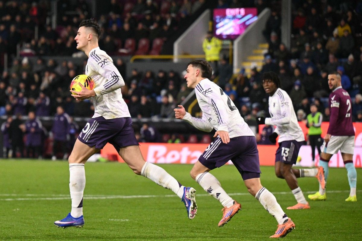 Liga Inggris, Burnley, Man United, Ayden Heaven, Benjamin Sesko, Jaidon Anthony, Liga Inggris 2025-2026, Hasil Burnley Vs Man United 2-2, Benjamin Sesko Cetak Dwigol