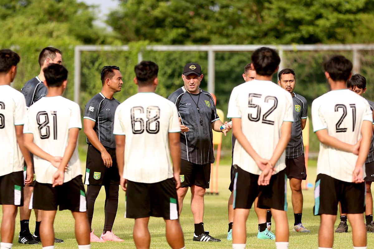 Bernardo Tavares, Persebaya, Toni Firmansyah, Persebaya Vs Dewa United, Tavares Percaya Kekuatan Kolektif