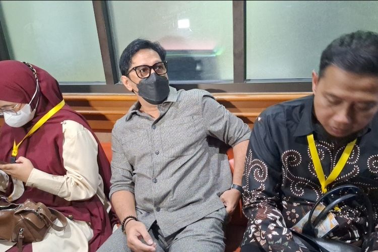 Andre Taulany, andre taulany cerai, Istri Andre Taulani siapa, Andre Taulany cerai karena apa, perceraian andre taulany, 3 Kali Gugatan Cerai Ditolak, Apa yang Buat Andre Taulany Ingin Berpisah dari Sang Istri?, Tiga Kali Gugatan Cerai Andre Taulany Ditolak di Tigaraksa, Andre Taulany Ajukan Gugatan Baru di Pengadilan Agama Jakarta Selatan, Gugatan Cerai Sebut Erin Bersikap Kasar dan Tak Peduli Keluarga, Respons Erin Wartia Masih Ditunggu