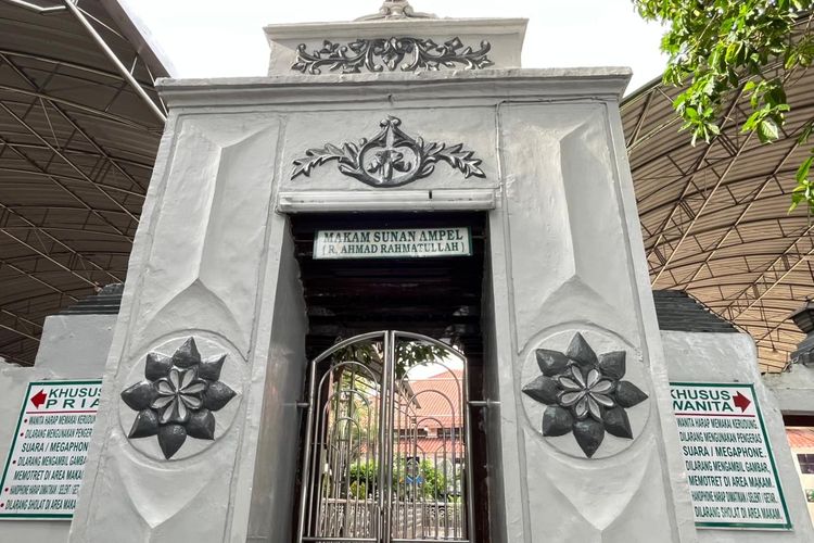 cagar budaya, Bukan Sekadar Dilestarikan, Cagar Budaya Harus Punya Manfaat Ekonomi, Contoh keberhasilan: Borobudur dan Prambanan, Aktivitas wisata di cagar budaya, Makam wali dan potensi wisata religi, Angkat UMKM lewat warisan budaya takbenda