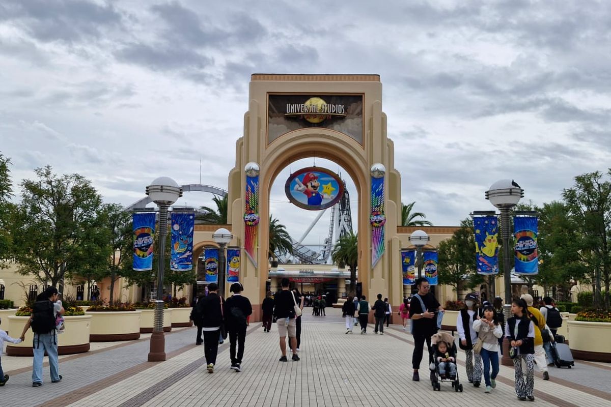 Lucky Hakim, liburan ke Jepang, Lucky Hakim liburan ke Jepang, Dedi Mulyadi, Universal Studio Jepang, liburan ke jepang, lucky hakim liburan ke jepang, universal studio jepang, Lucky Hakim Liburan ke Universal Studio Jepang, Ada Apa Saja di Sana?