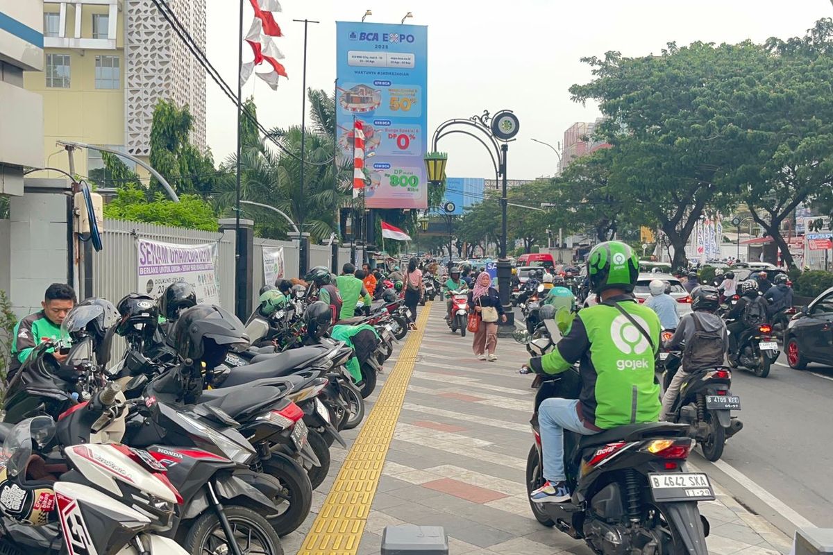 parkir resmi, Parkir Liar, masalah parkir, hak pengendara, Perbedaan Parkir Resmi dan Liar yang Harus Diketahui