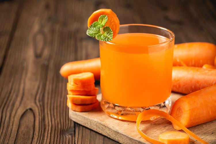 minuman yang baik untuk kulit, minuman yang baik untuk kesehatan kulit, minuman untuk kulit glowing, rektor korea selatan awet muda, minuman untuk kulit, minuman untuk kulit cantik, minuman buat kulit, minuman buat kulit sehat, minuman baik untuk kulit, Video Rektor Korea Selatan Awet Muda Jadi Viral, Ini 8 Minuman yang Baik untuk Kulit, 1. Jus jeruk, 2. Jus kiwi, 3. Jus tomat, 4. Air kelapa, 5. Teh hijau, 6. Jus mentimun, 7. Jus wortel, 8. Jus nanas