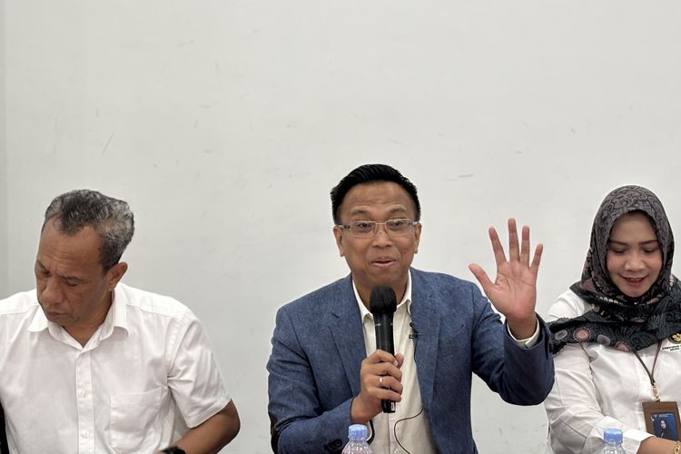 distribusi pupuk, Koperasi Desa Merah Putih, Kopdes Merah Putih, KDMP, Distribusi Pupuk, Pupuk Bersubsidi, koperasi desa merah putih, Distributor Pupuk Dipangkas: Pemerintah Andalkan KDMP, Apa Dampaknya bagi Petani?