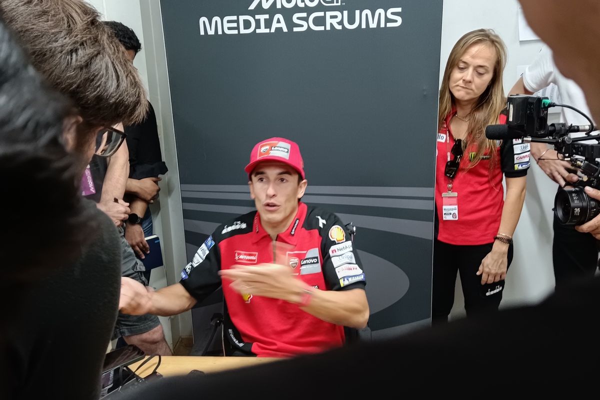 Marc Marquez, mandalika, Alex Rins, MotoGP Indonesia, Senggol Alex Rins, Marc Marquez Langsung Minta Maaf
