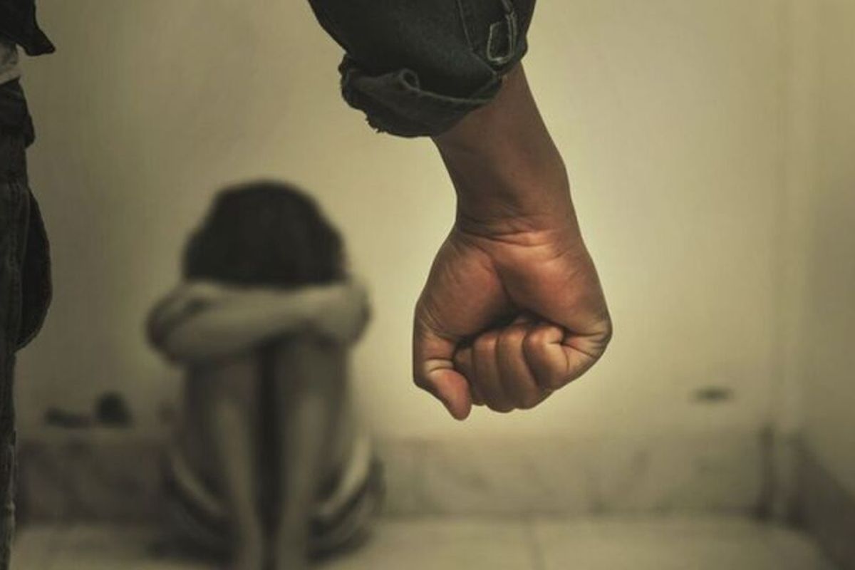 Probolinggo, Guru Ngaji di Probolinggo Jadi Tersangka Usai Banting Anak 10 Tahun, Motifnya Emosi Mobil Kiai Tergores