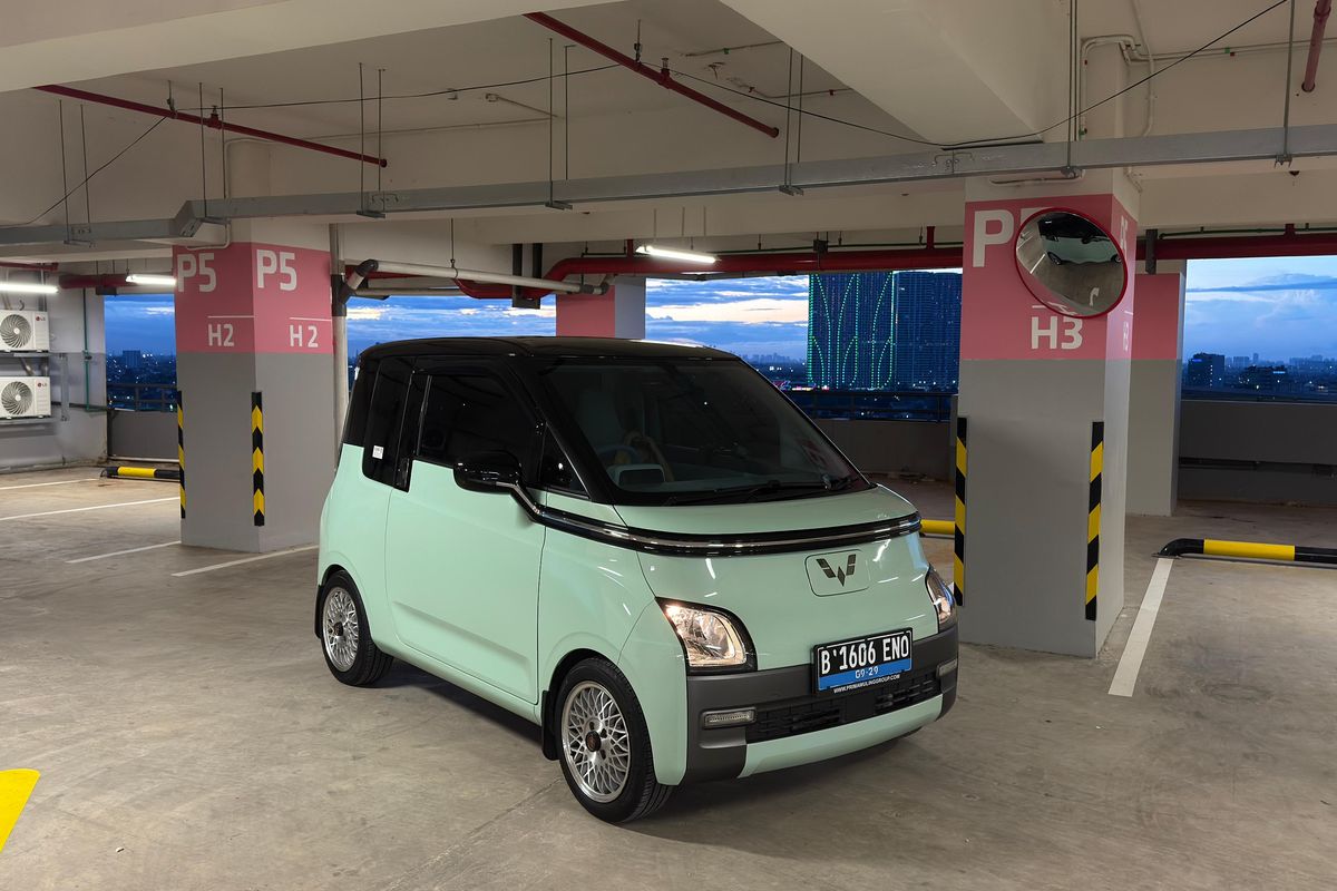 Wuling, mobil listrik, Air ev, mobil mungil, parkir indoor, sensor ultrasonik, Wuling AIr ev, Mobil Mungil yang Sering Bikin Kecele di Tempat Parkir