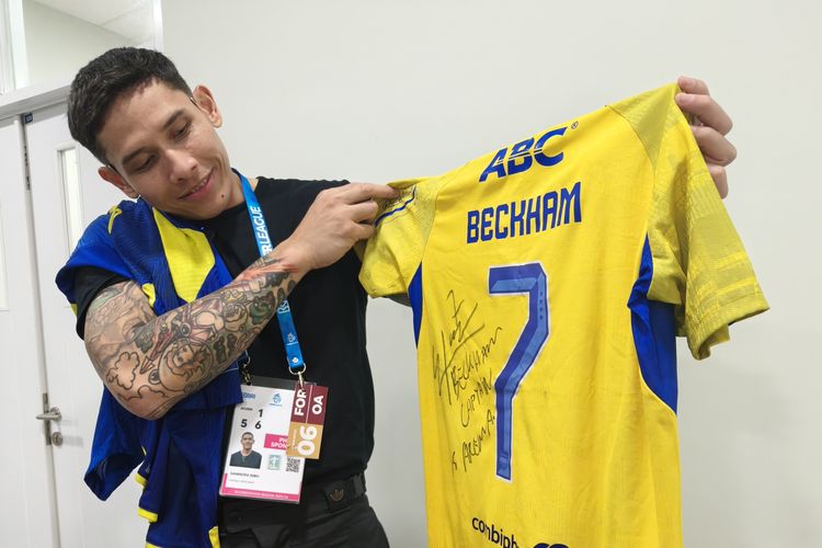 Arema FC, Ganindra Bimo, jersey, Super League 2025 2026, Membawa Misi Mulia, Garindra Bimo Tak Sembarang Koleksi Jersey Lokal