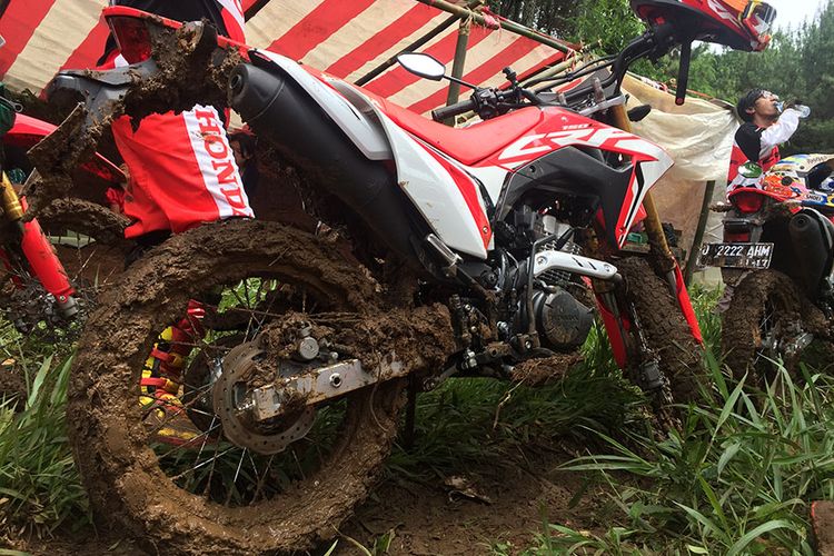 motor trail, Ban Motor Trail Beda Peruntukan, Ini Penjelasannya