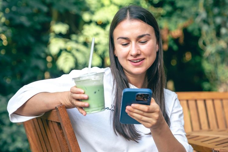 zodiak, aquarius, karakter zodiak, zodiak yang tidak cut off mantan, zodiak yang masih hubungan baik dengan mantan, library orchard, zodiak relationship, 5 Zodiak yang Cenderung Tak Cut Off Mantan Sepenuhnya, Ada Aquarius, 1. Libra (23 September–22 Oktober), 2. Pisces (19 Februari–20 Maret), 3. Cancer (21 Juni–22 Juli), 4. Virgo (23 Agustus–22 September), 5. Aquarius (20 Januari–18 Februari)