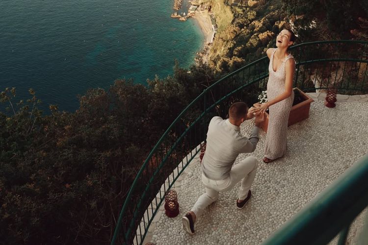 Luna Bijl, Anggunnya Luna Bijl dalam Pertunangannya dengan Maarten Paes di Italia