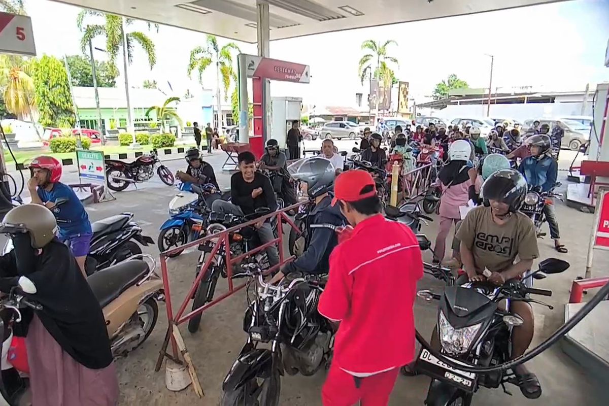 motor, jenis BBM, memilih BBM, Rekomendasi BBM, rekomendasi bahan bakar, Cara Mengetahui Jenis Bensin yang Tepat untuk Motor, Cek Kompresinya