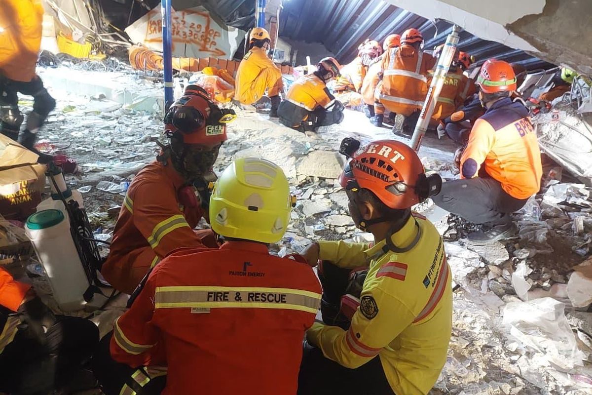 Polda Jatim, Al Khoziny, Ponpes Al Khoziny, Musala Ponpes Al Khoziny, Tragedi Musala Ponpes Al Khoziny: Polda Jatim Imbau Warga Tidak Merusak TKP