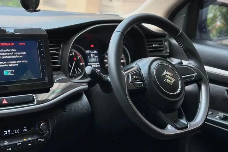 SUV 7-seater, Suzuki XL7, Suzuki XL7 Beta 2022, kenyamanan berkendara, konsumsi bahan bakar irit, suzuki xl7 beta 2022, pengalaman dengan Suzuki XL7 Beta, Pemilik Suzuki XL7 Ungkap Pengalaman Setelah 24.000 Km