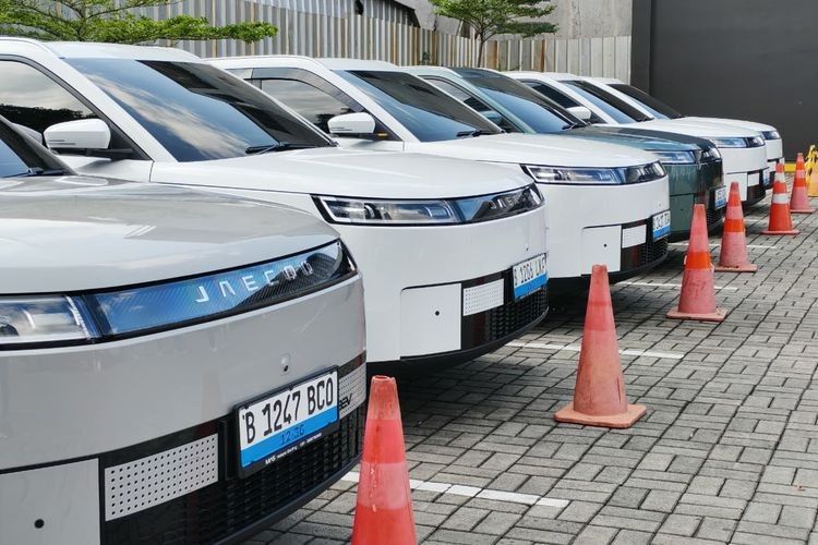 mobil listrik, Daftar Mobil Listrik Baru Harga Rp 300 Jutaan