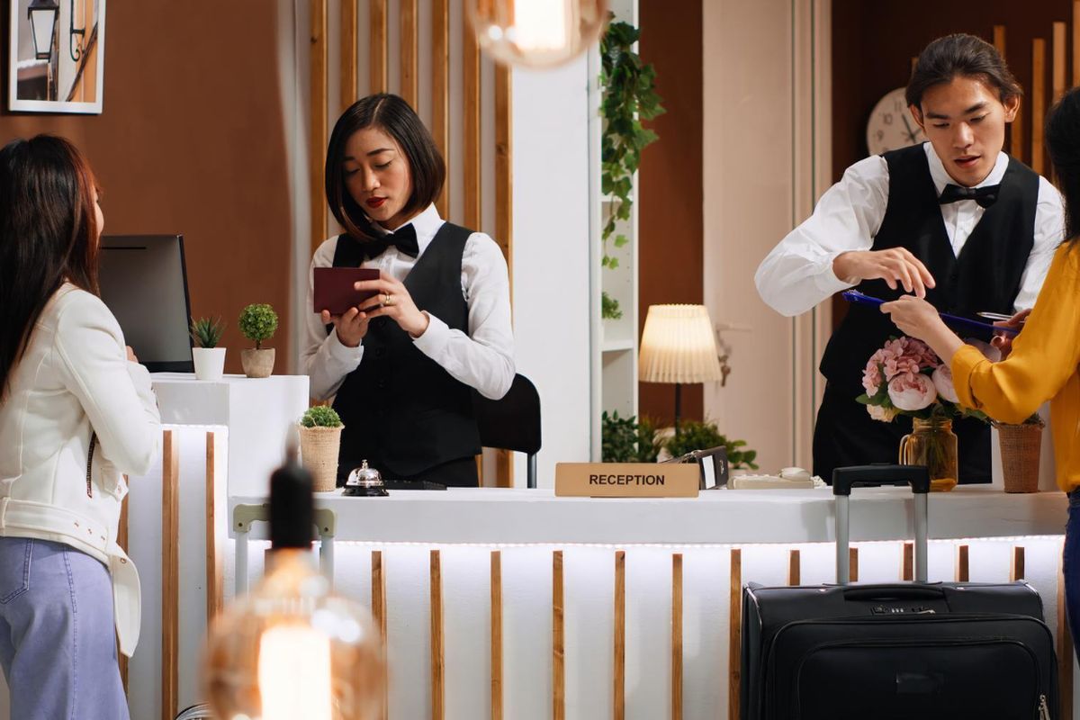 Perhimpunan Hotel dan Restoran Indonesia, Mengapa Harus Pakai KTP Saat Check-In Hotel?