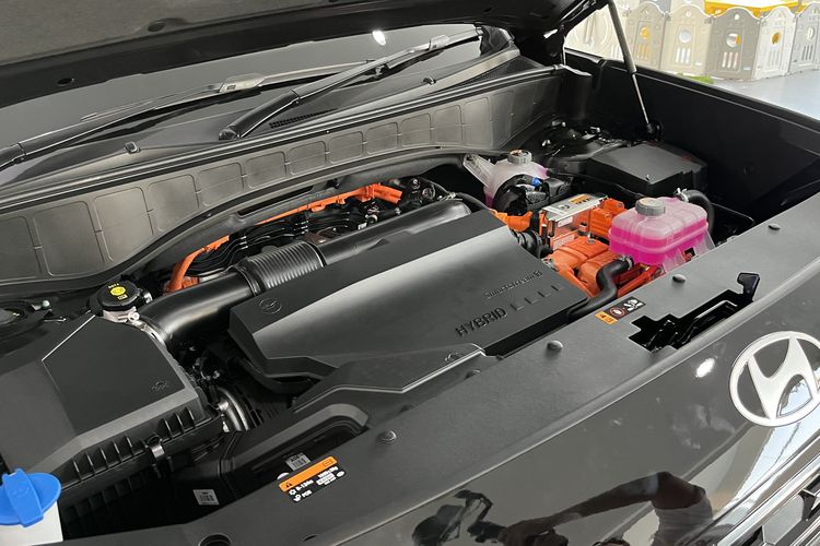 Hyundai Palisade Hybrid, SUV tiga baris, ramah lingkungan, efisiensi bahan bakar, Fitur Unggulan Hyundai Palisade Hybrid yang Perlu Diketahui