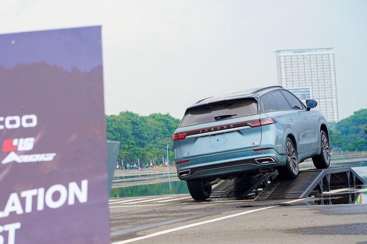 Jaecoo J8, Menguji Fitur Jaecoo J8 SHS Ardis di Rute Jakarta-Yogyakarta PP