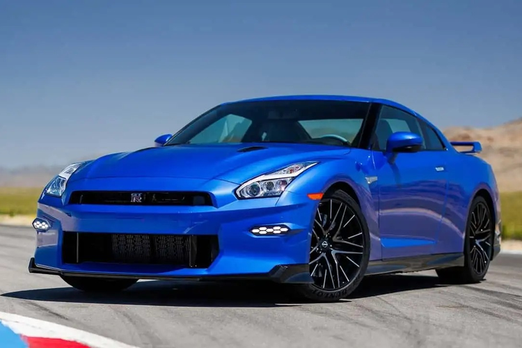 Immanuel Ebenezer, Nissan GT-R R35, Kasus korupsi, Spesifikasi Nissan GT-R R35 yang Disita KPK dari OTT Wamenaker