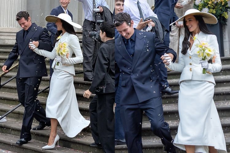 Dua Lipa, Resmi Menikah, Intip Gaya Klasik dan Elegan Dua Lipa dan Callum Turner, Detail busana Dua Lipa dengan sentuhan couture , Topi lebar dan sarung tangan putih lengkapi tampilannya, Callum Turner pakai setelan jas biru tua yang timeless, Gaya sederhana di hari pernikahan