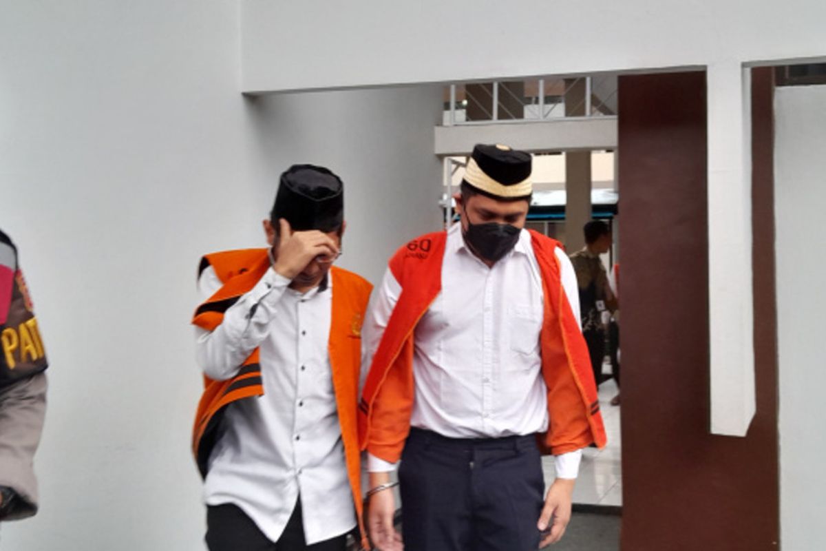 dokter, Garut, dokter kandungan, dokter cabul, dokter kandungan di Garut, dokter kandungan di Garut lakukan pelecehan seksual, dokter kandungan di garut pelecehan, dokter kandungan cabul, Dokter Kandungan Cabul di Garut Divonis 5 Tahun, Tinggalkan