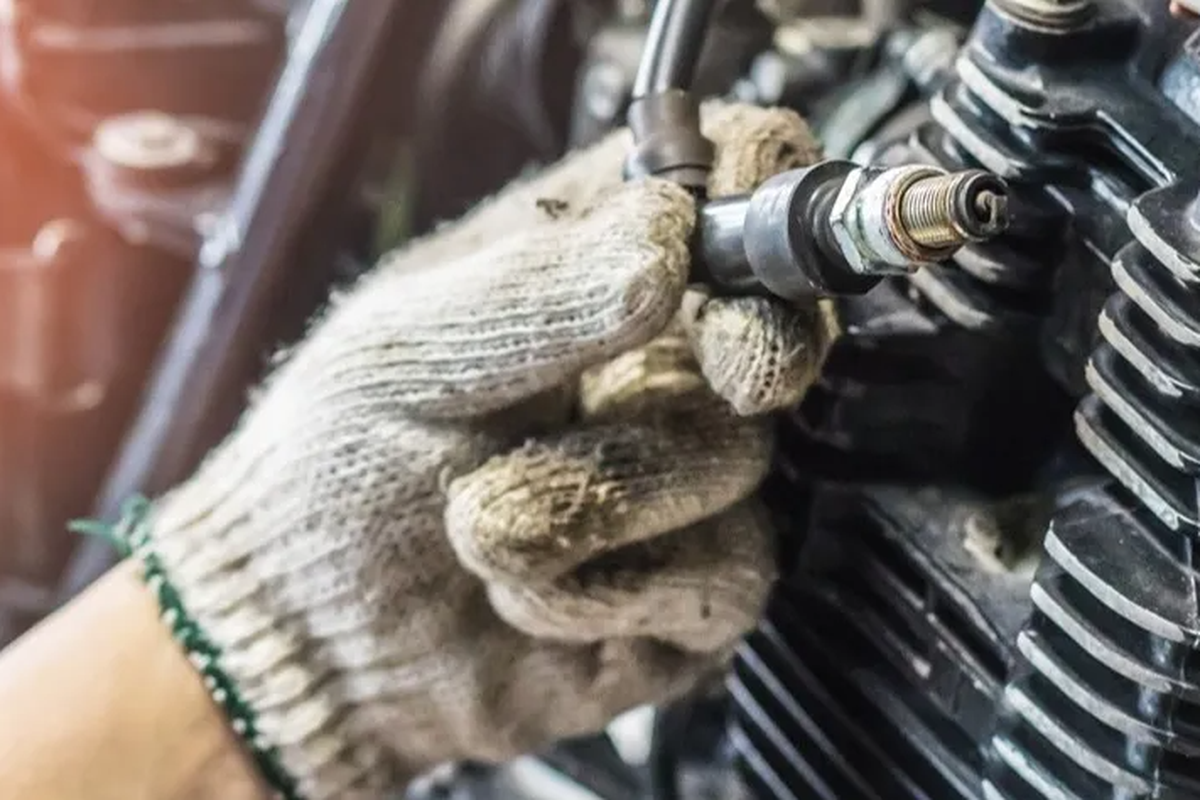 Ini Alasan Motor Tetap Nyala Meski Busi Sudah Lama Tidak Diganti