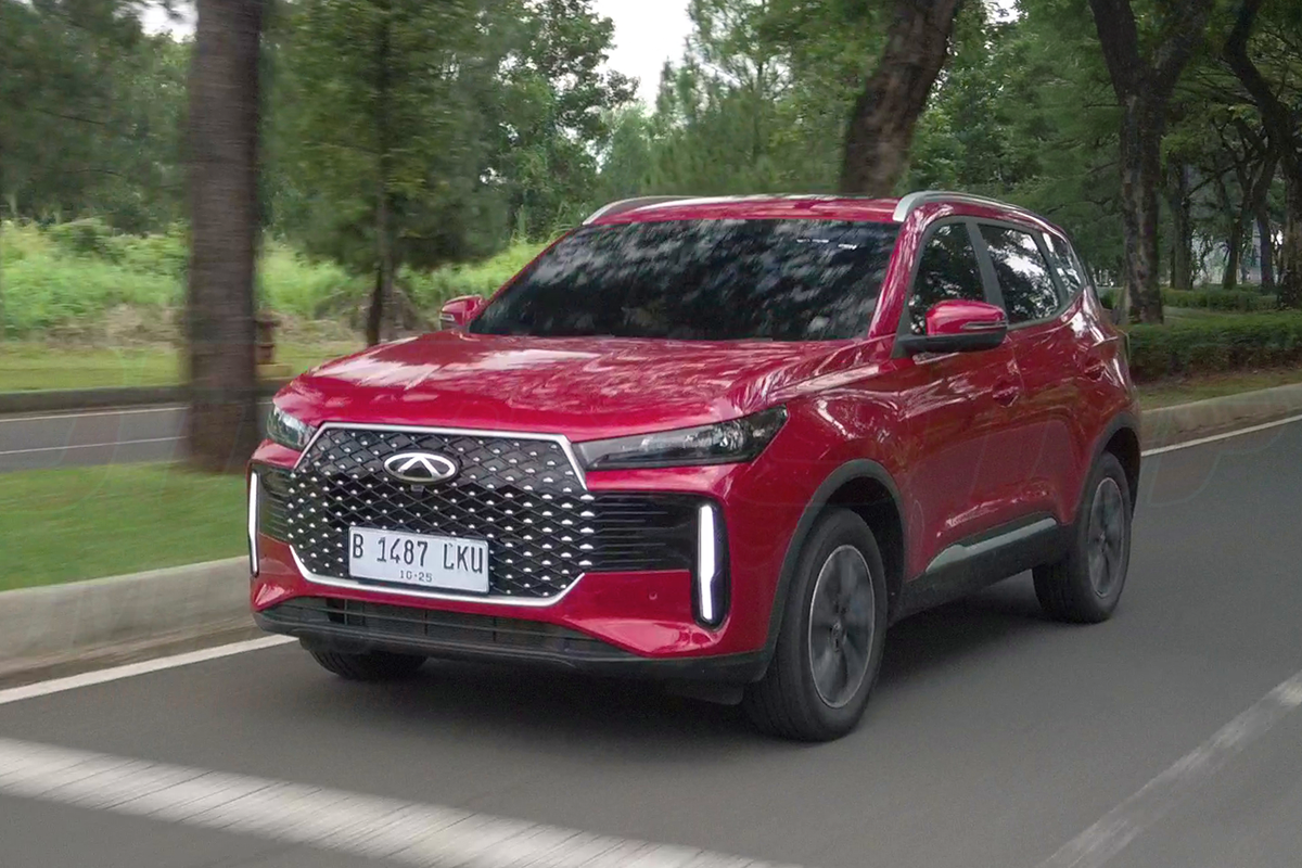 Chery Tiggo Cross CSH, Perbandingan SUV, Daihatsu Rocky Hybrid, SUV hybrid Indonesia, Keunggulan Tiggo CSH vs Rocky Hybrid: Mana yang Lebih Baik?, Performa Mesin , Dimensi dan Desain , Fitur dan Keamanan , Harga dan Jaringan Servis , Kesimpulan