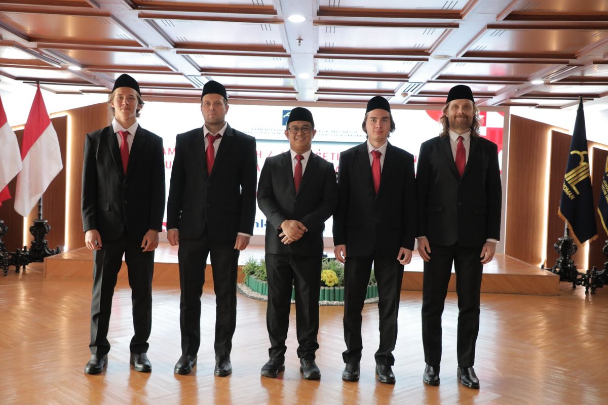 Naturalisasi, SEA Games 2025, kewarganegaraan Indonesia, tim nasional hoki, timnas hoki es, atlet asal rusia, olahraga hoki, evgenii nurislamov, Ukir Sejarah, Indonesia Naturalisasi Empat Atlet Asal Rusia untuk Perkuat Timnas Hoki Es RI