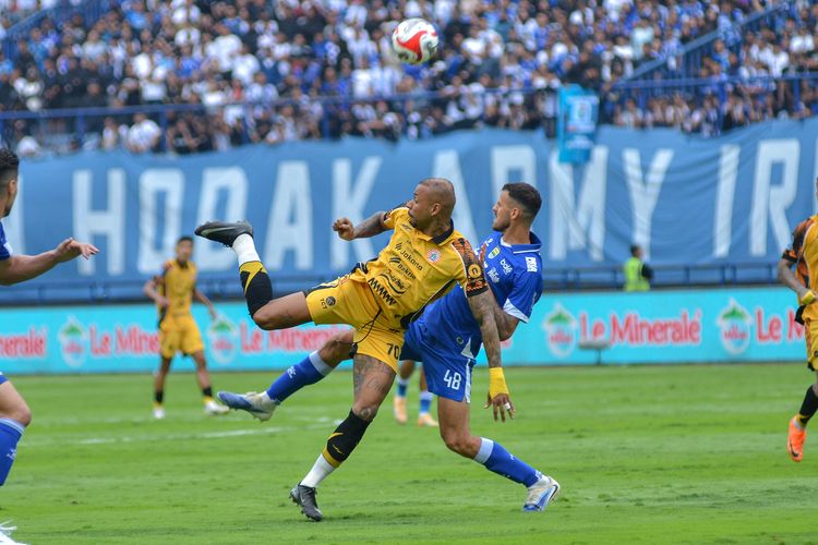 Persib, Persija, Persib vs Persija, Super League 2025-2026, Persija Jakarta, BERITA FOTO Persib Vs Persija, Gol Beckham Putra Antar Maung Juara Paruh Musim