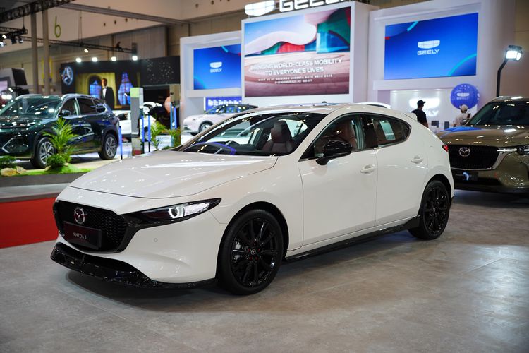 hatchback, Mazda, Diskon Mobil, mazda, mobil mazda, mobil hatchback, Diskon Mobil Hatchback di GJAW 2025: Mazda 3 Tembus Rp 30 Juta