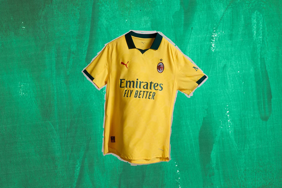 AC Milan, Hong Kong, Serie A, Liga Italia, AC Milan Vs Liverpool, AC Milan Rilis Jersey Ketiga Warna Kuning, Dipakai Lawan Liverpool
