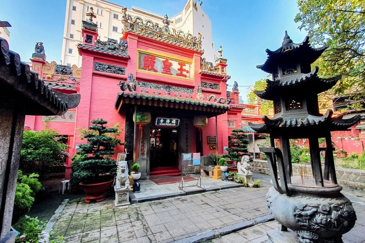Vietnam, Ho Chi Minh City, Saigon, Itinerary Wisata 4 Hari 3 Malam di Ho Chi Minh City, Tertarik Coba?, Hari 1: Jantung Kota dan Jejak Kolonial, Hari 2: Warisan Spiritual dan Keseharian Lokal, Hari 3: Menyelami Sejarah Kota yang Mendalam, Hari 4: Menikmati Momen Terakhir dan Persiapan Pulang, Panduan Keamanan Singkat di Kota Ho Chi Minh