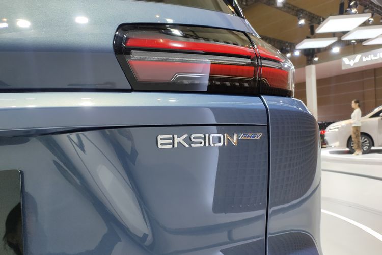 Wuling Eksion, IIMS 2026, SUV keluarga, Kapan Wuling Eksion Dijual di Indonesia?