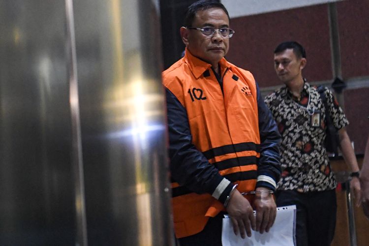 Sudewo, BERITA FOTO: Penangkapan Bupati Pati Sudewo dan Barang Buktinya, Kasus Bupati Pati Sudewo, Aliran dana ke Sudewo, Uang setoran 8 kepala desa, Imbauan KPK, Bekerja demi rakyat