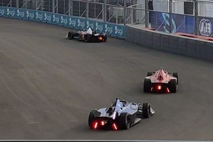 Formula E, otomotif, Formula E 2025 di Jakarta, Formula E Jakarta 2025, Alasan Balapan Formula E Selalu Digelar di Tengah Kota