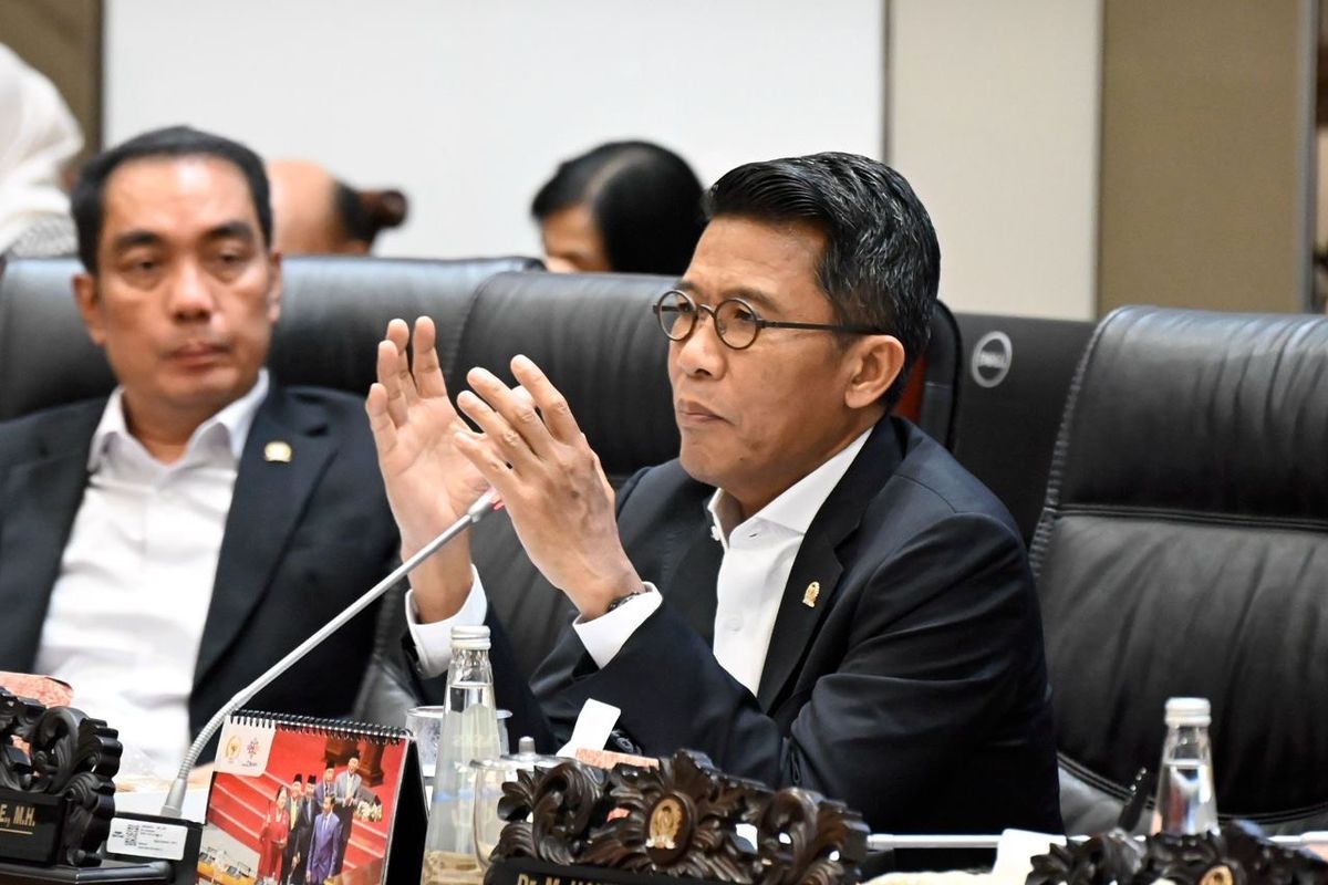 fiskal, dana kas daerah, Menkeu Purbaya, DPR Desak Pemerintah Sinkronkan Fiskal Atasi Dana Kas Daerah Rp 234 Triliun, Efisiensi Pengelolaan Dana Transfer ke Daerah (TKD), Koordinasi Antara Pemerintah Pusat dan Daerah, Menkeu Purbaya Soroti Rendahnya Serapan Anggaran, Kebutuhan untuk Segera Menggunakan Dana