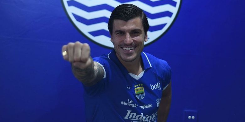 Persib, Bojan Hodak, Ratchaburi, Layvin Kurzawa, Sergio Castel, Persib Kalah dari Ratchaburi, Bojan Hodak Minta Publik Maklumi Adaptasi Kurzawa dan Castel