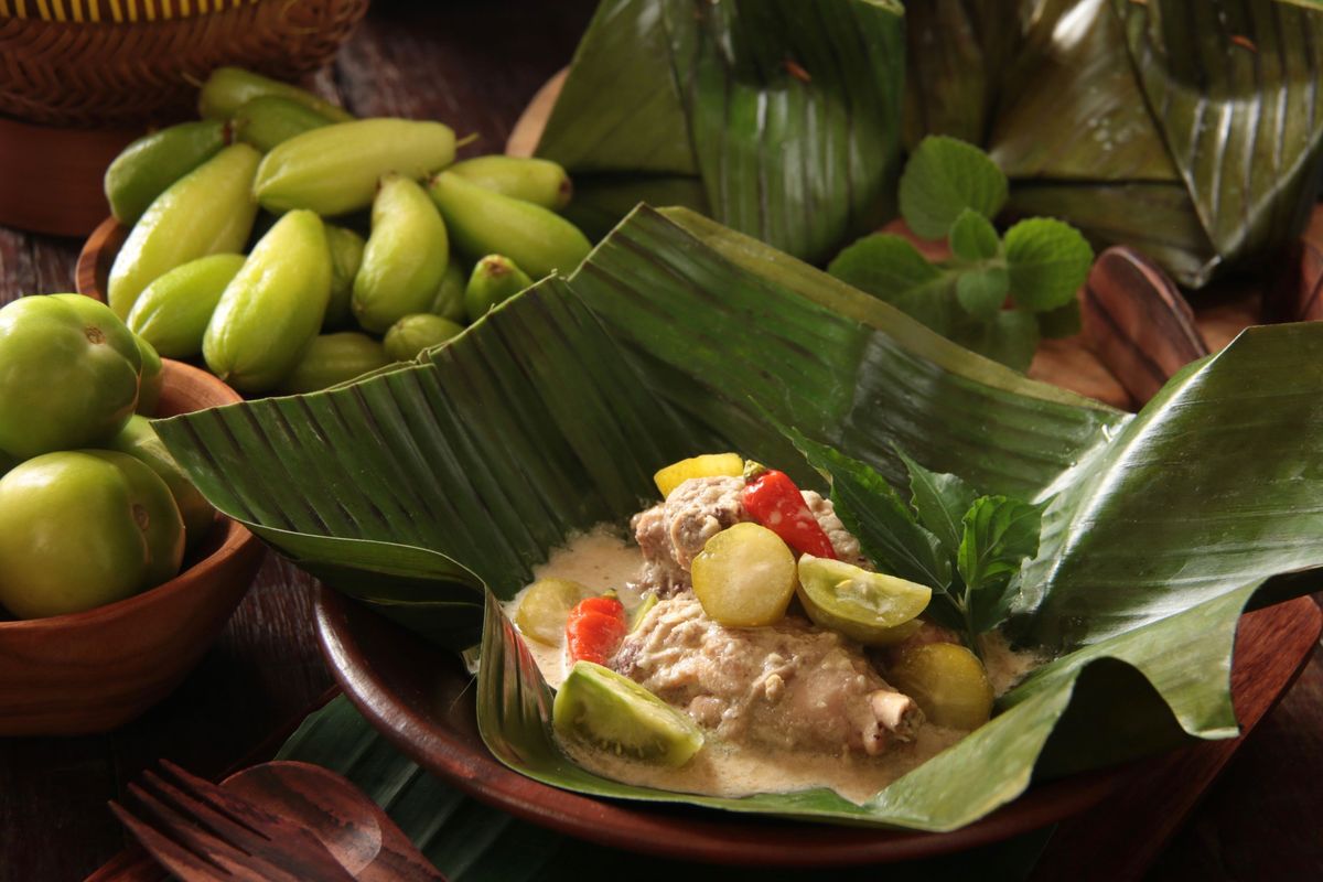 garang asem ayam, Resep Garang Asem Ayam Tanpa Santan, Segar Asam Pedas dan Gurih