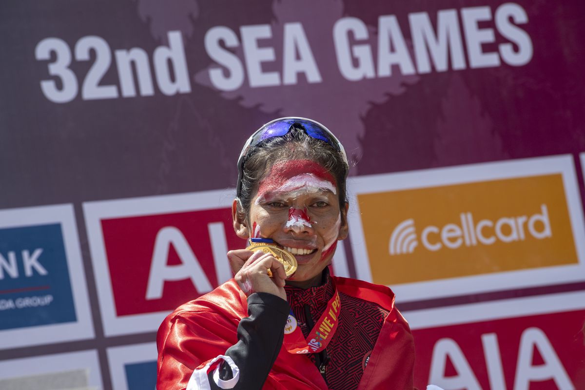 maraton putri, SEA Games 2025, kontingen Indonesia, klasemen medali SEA Games, Tercepat di Maraton Putri SEA Games 2025, Odekta Elvina Cetak Hattrick Emas