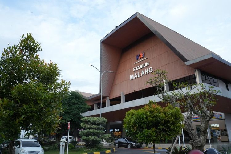Panduan KA Malabar Bandung-Malang: Rute dan Harga Tiketnya