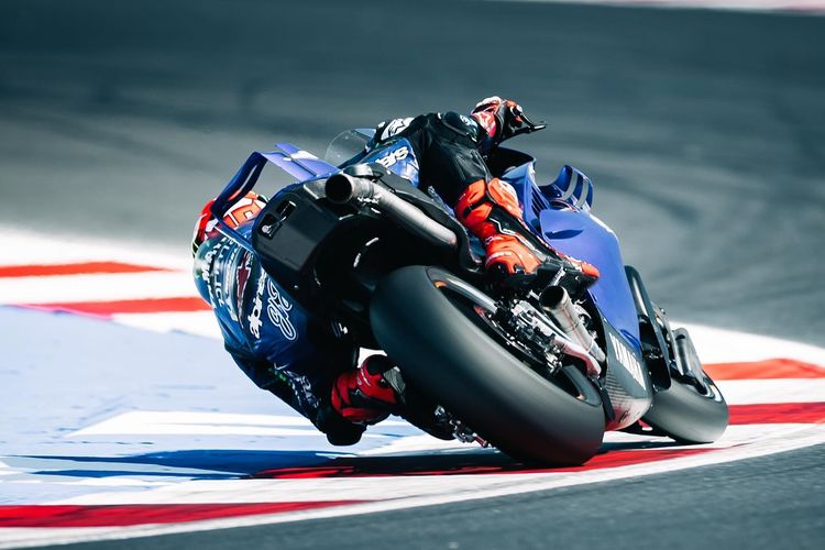 MotoGP, yamaha, Yamaha V4, Yamaha V4 MotoGP, Bos Yamaha Puas dengan Uji Coba V4, Meski Catatan Waktu Masih Pelan