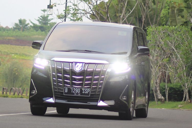 harta kekayaan, anggota dpr, Endipat Wijaya, endipat Wijaya viral, daftar mobil Endipat Wijaya, Daftar Mobil Endipat Wijaya, Anggota DPR yang Sindir Donasi Rp 10 M