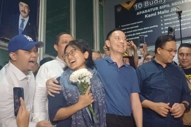 Tom Lembong, Hasto Kristiyanto, Prabowo, hasto kristiyanto, tom lembong bebas, Hasto Kristiyanto bebas, Momen Tom Lembong dan Hasto Kristiyanto Bebas dari Penjara Usai Dapat Ampunan Prabowo