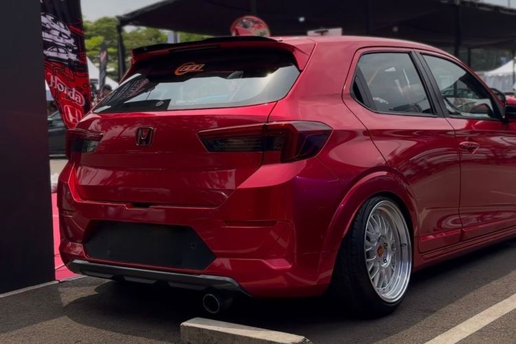 mobil kontes, Jakarta Selatan, modifikasi mobil, Honda WR-V, jakarta selatan, Modifikasi Honda WR-V 2023: Dari Harian Jadi Mobil Kontes Stand Static