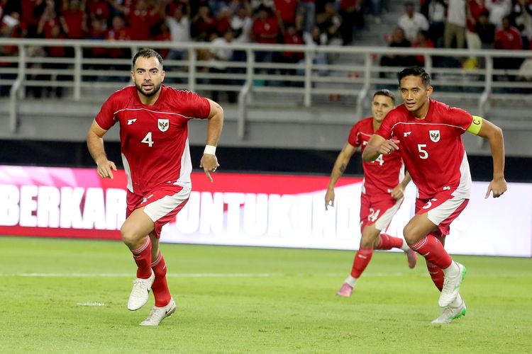 Timnas Indonesia, Patrick Kluivert, PSSI, FIFA, Indonesia vs Arab Saudi, Kualifikasi Piala Dunia 2026, Ahmad Al-Ali, Timnas Indonesia Disebut Takut Wasit, Ini Reaksi Patrick Kluivert