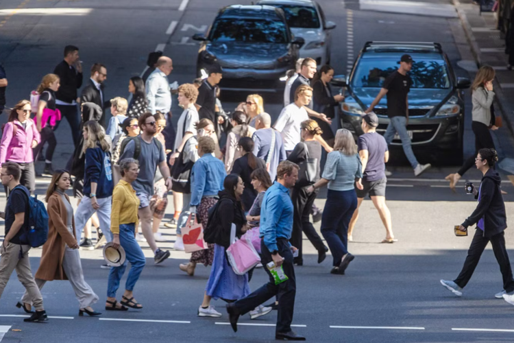 kendaraan listrik, mobil, mobil listrik, otomotif, penjualan mobil, industri otomotif, elektrifikasi, Pasar Mobil Listrik di Indonesia Diproyeksi Capai 40 Persen di 2028